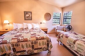 Castle Mountain Lodge