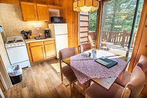 Castle Mountain Lodge