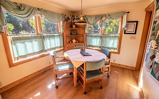 Castle Mountain Lodge