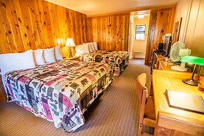 Castle Mountain Lodge
