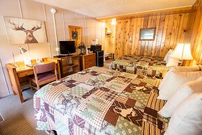 Castle Mountain Lodge