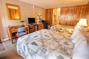 Castle Mountain Lodge