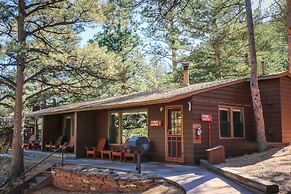 Castle Mountain Lodge