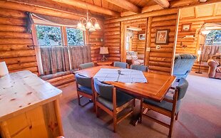 Castle Mountain Lodge