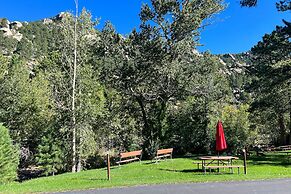Castle Mountain Lodge