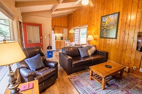 Castle Mountain Lodge