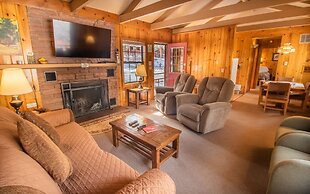 Castle Mountain Lodge