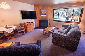 Castle Mountain Lodge