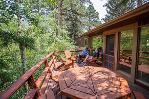 Castle Mountain Lodge