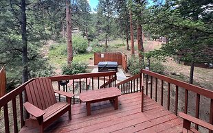 Castle Mountain Lodge