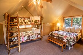 Castle Mountain Lodge