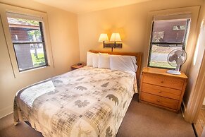 Castle Mountain Lodge
