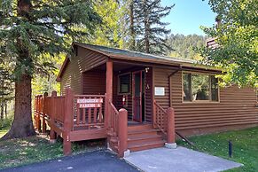 Castle Mountain Lodge