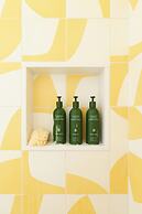 Silver Sands Motel & Beach Bungalows