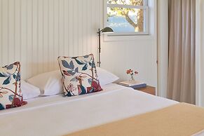 Silver Sands Motel & Beach Bungalows