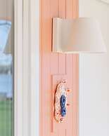 Silver Sands Motel & Beach Bungalows