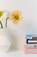 Silver Sands Motel & Beach Bungalows