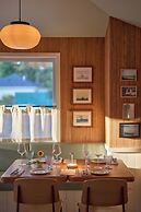 Silver Sands Motel & Beach Bungalows