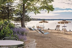 Silver Sands Motel & Beach Bungalows