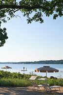 Silver Sands Motel & Beach Bungalows