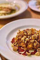 Silver Sands Motel & Beach Bungalows