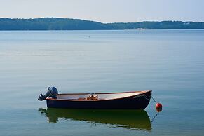 Silver Sands Motel & Beach Bungalows
