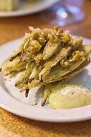 Silver Sands Motel & Beach Bungalows