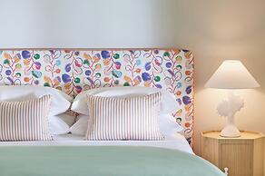 Silver Sands Motel & Beach Bungalows