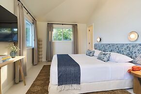 Silver Sands Motel & Beach Bungalows