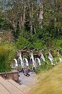 Silver Sands Motel & Beach Bungalows