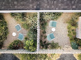 Silver Sands Motel & Beach Bungalows