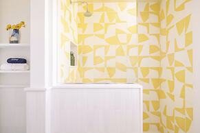 Silver Sands Motel & Beach Bungalows