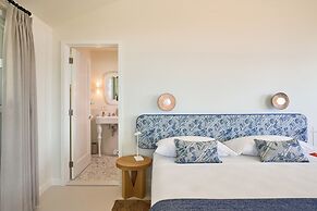 Silver Sands Motel & Beach Bungalows