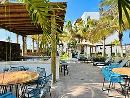 Palmilla Apartments