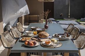 Salina SPA Villas - with PRIVATE ECO-POOL, SAUNA & Hot Tub