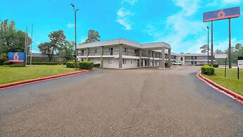 Studio 6 Texarkana, Tx