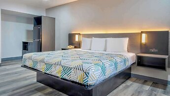 Studio 6 Texarkana, Tx