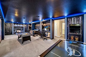 Phillips 8Bed Family Friendly Retreat