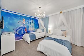 Phillips 8Bed Family Friendly Retreat