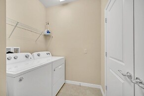 Phillips 8Bed Family Friendly Retreat