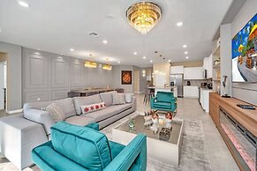 Phillips 8Bed Family Friendly Retreat