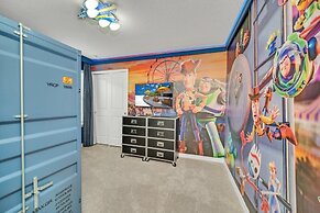 Phillips 8Bed Family Friendly Retreat