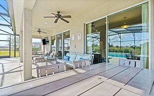 Bernie Pool Home 8 BED