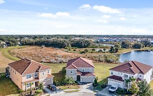 Bernie Pool Home 8 BED