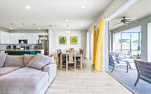 Bernie Pool Home 8 BED