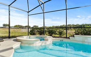 Bernie Pool Home 8 BED