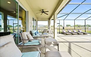 Bernie Pool Home 8 BED