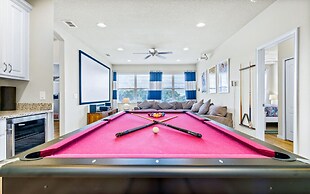 Bernie Pool Home 8 BED