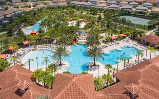 Bernie Pool Home 8 BED