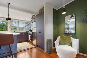Tranquil Bush Haven - Gardens - Bayview